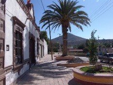 El gobernador de Querétaro viaja a China en busca de inversiones