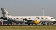 Las acciones de Vueling caen "peligrosamente" en bolsa por la salida de dos accionistas del núcleo duro