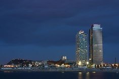 Los turoperadores extranjeros lamentan la escasa accesibilidad de Barcelona y piden más vuelos directos