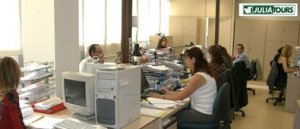 JuliàTours sale del túnel y levanta la suspensión de pagos