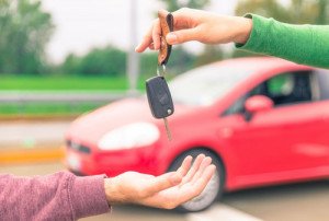 Turistas latinoamericanos cada vez alquilan más autos según Despegar.com