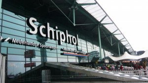 Países Bajos vuelve a la carga con los recortes de capacidad en Schiphol