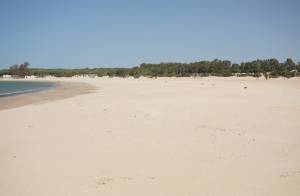 Limitar el aforo en las playas de Cádiz, medida compleja pero no imposible