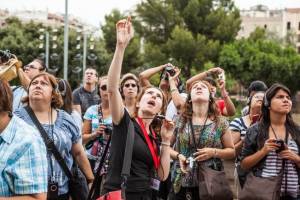 Castilla y León multará con hasta 90.000 euros a los guías sin licencia