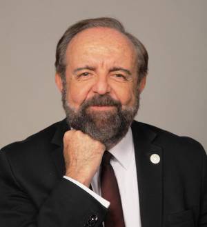 Fallece Eduardo Fayos-Solà, pionero en educación turística y enoturismo