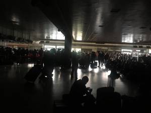 Iberia y American Airlines cancelan vuelos a Caracas por el apagón