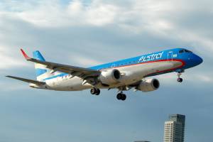 Austral seguirá con tres TCP en la flota Embraer