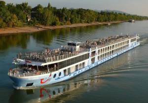 TUI pone el foco en los cruceros fluviales comprando tres barcos