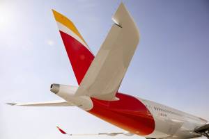 Iberia refuerza su flota de largo radio con más Airbus A350-900