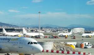 Huelga de controladores en Francia: Vueling cancela 62 vuelos  