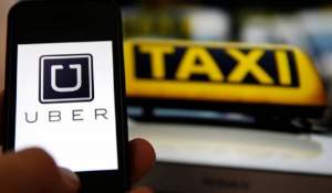 Uber ofrece servicio de taxis en Madrid, convirtiendo al rival en aliado