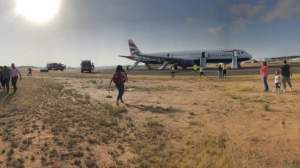 19 heridos al aterrizar en Valencia un avión de BA con fuego en un motor