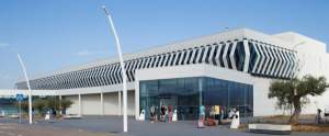 El aeropuerto de Castellón sumará 2 rutas de bus por el aumento de viajeros