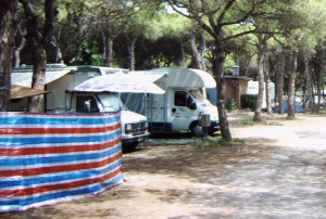 Campings: una "bomba de relojería" si no desalojan