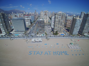 Benidorm plantea 10 formas de disfrutar del destino desde casa