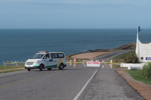 Uruguay cierra sitios turísticos y exhorta a no vacacionar en Semana Santa