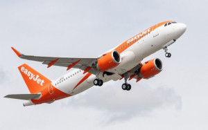 Easyjet venderá acciones para recaudar casi 500 M €