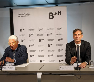Los hoteleros de Barcelona, contra la "política del no a todo" de Colau