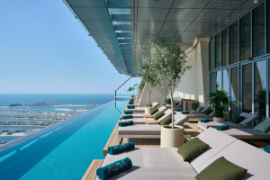 ¿Dónde está la piscina infinity más alta del mundo?