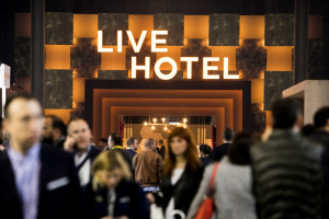 Hoteles versátiles y multigeneracionales, el futuro en Hostelco