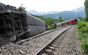 Accidente de tren en Alemania: al menos cuatro muertos y más de 30 heridos