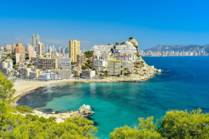 Los hoteles de Benidorm están llenos, no caben refugiados e Imserso