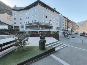 Grupo Hesperia entra en Andorra junto a la familia Daban
