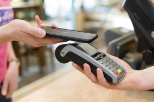 Amadeus compra Voxel, firma especializada en pagos de viajes