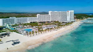 Riu abre su séptimo hotel en Jamaica: el Riu Palace Aquarelle   