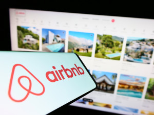 Denuncia contra Airbnb en Francia de 26 hoteles