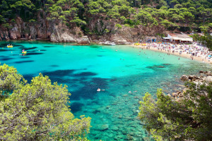 Las mejores (y más bonitas) playas para viajar este verano de España