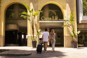 Stoneweg y Bain Capital venden un hotel en Barcelona al Grupo Gargallo