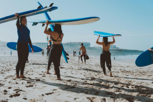 Los 10 mejores destinos turísticos para hacer surf en España