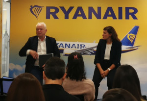 Ryanair abre dos nuevas rutas pero culpa a Aena de limitar su crecimiento