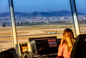 Los controladores alertan de riesgos de seguridad por presiones de Ryanair