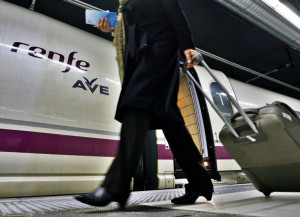 Adif y Renfe garantizan una circulación normal en Cercanías y AVE en Madrid