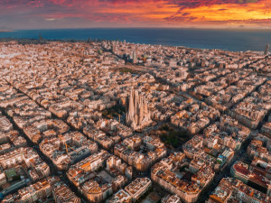 Airbnb: el veto a pisos turísticos en Barcelona solo favorece a los hoteles