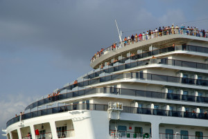 Leve caída de escalas de cruceros y cifras de pasajeros en octubre