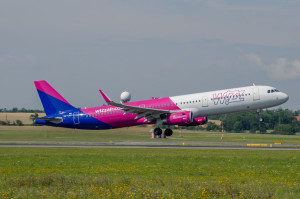 Wizz Air unirá Cantabria con Bucarest todo el año desde octubre