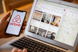 La Justicia obliga a Airbnb a retirar los primeros 5.800 anuncios ilegales