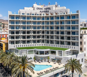 Ohtels reabre el Gran Hotel Almería tras una reforma integral