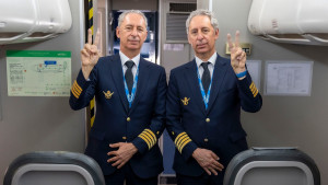 Los aviones seguirán volando (de momento) con dos pilotos