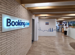 Booking presenta un ERE para despedir a 29 personas en España