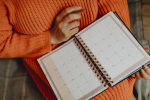 Calendario laboral 2026 en España: días festivos, puentes y combinaciones para viajar más