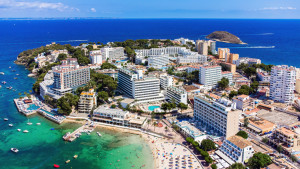La importancia de los servicios especializados para la expansión hotelera, hoy en Hosteltur TV