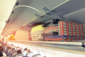 ¿Cómo volar de forma segura con baterías de litio? IATA ofrece siete claves